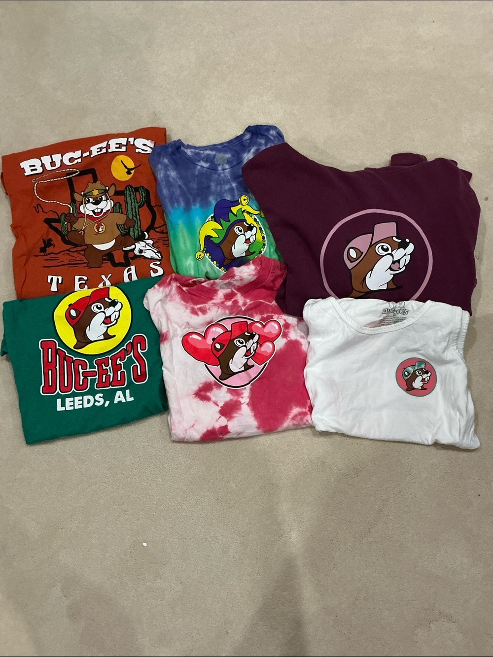 Lot of women’s Bucees used clothing items, good condition, 6 items total.